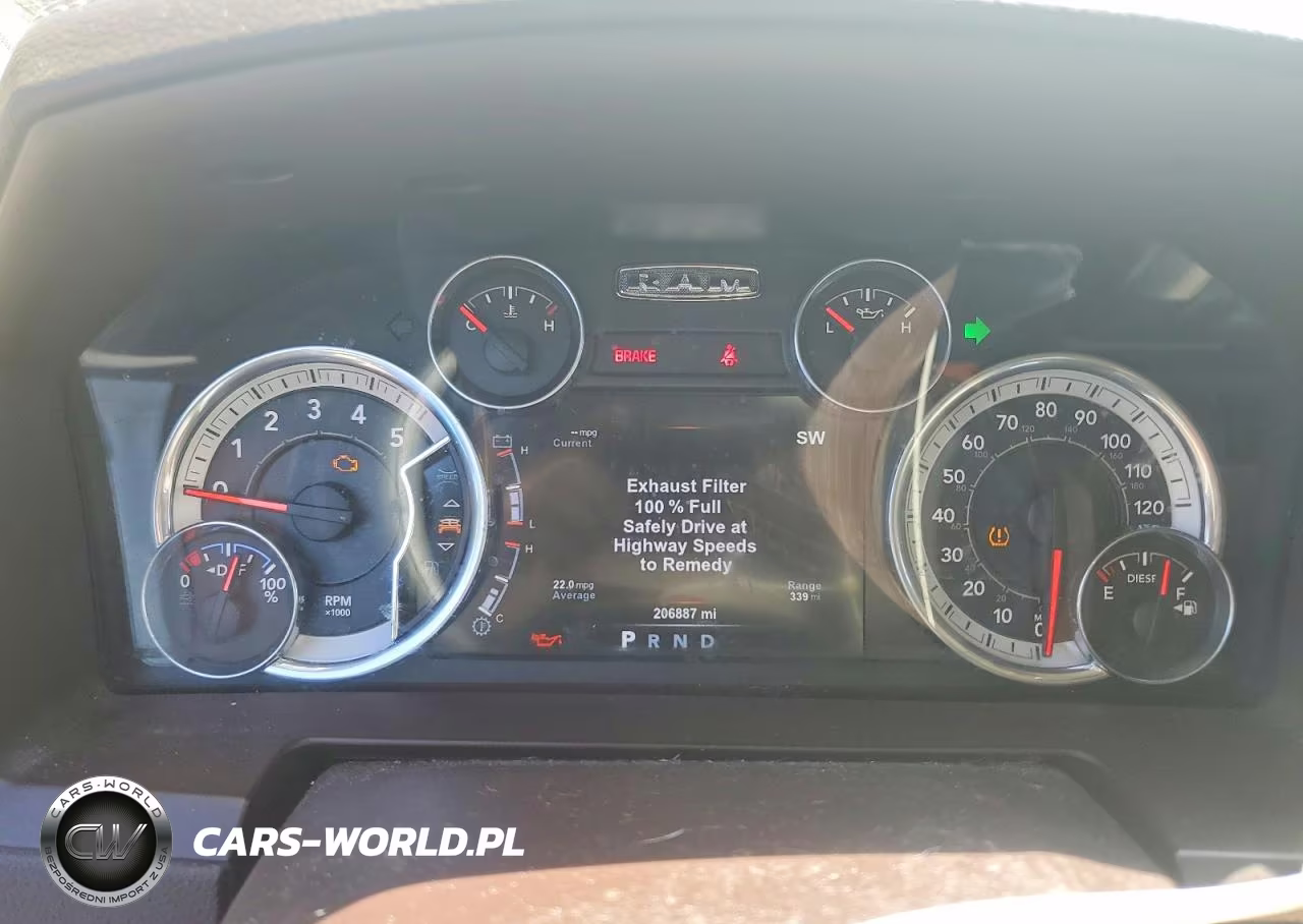 2015 Ram 1500 Laramie VIN:1C6RR7VM7FS733927 - 9