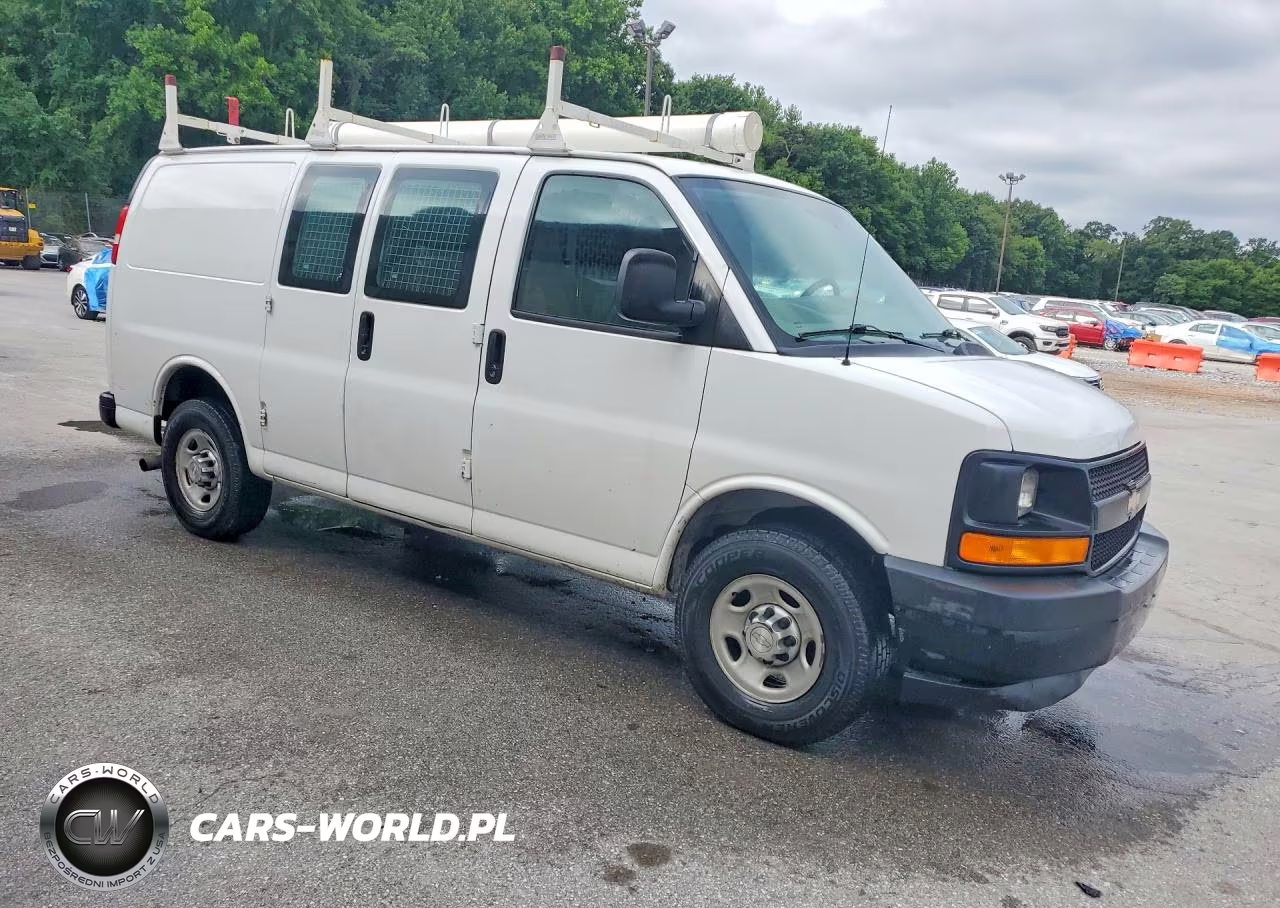 2017 Chevrolet Express G2500 VIN:1GCWGAFFXH1189821 - 4