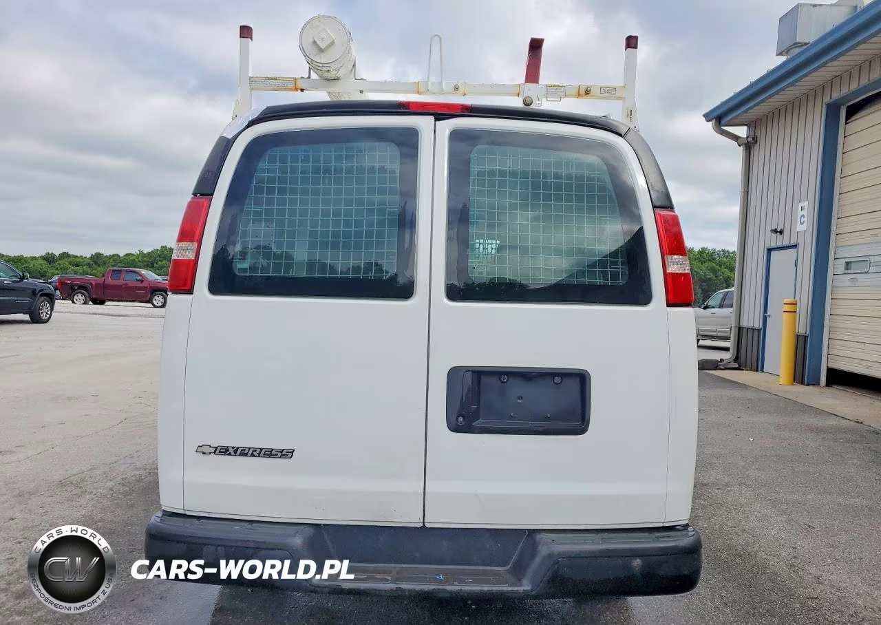 2017 Chevrolet Express G2500 VIN:1GCWGAFFXH1189821 - 6