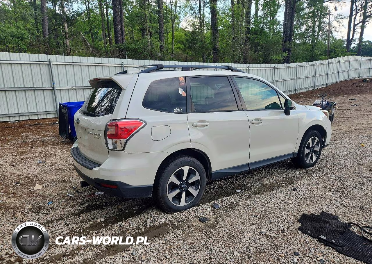 2017 Subaru Forester 2.5I Premium VIN:JF2SJAEC9HH530383 - 3