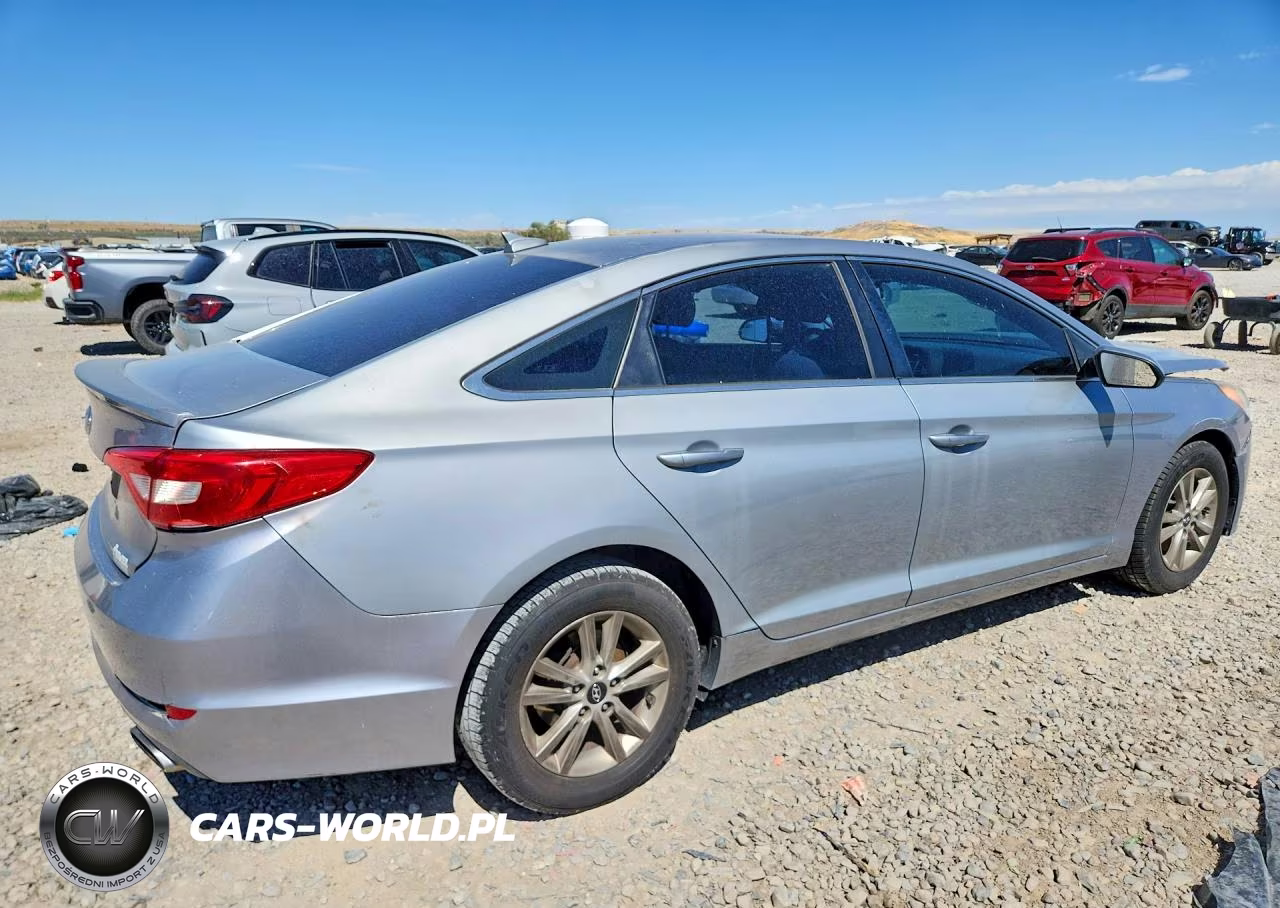 2015 Hyundai Sonata Se VIN:5NPE24AF2FH017663 - 3