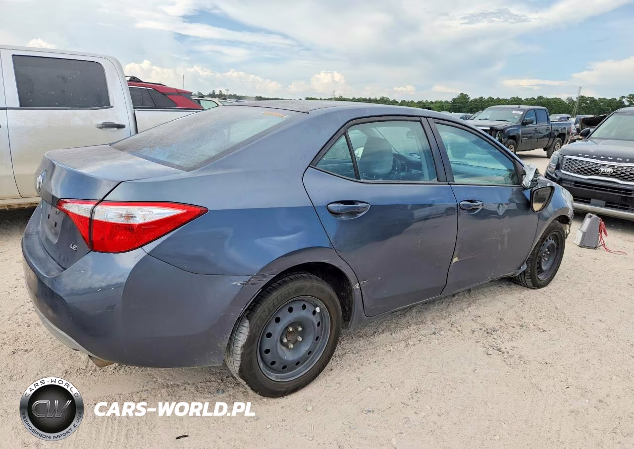 2016 Toyota Corolla Le VIN:5YFBURHE6GP452293 - 3