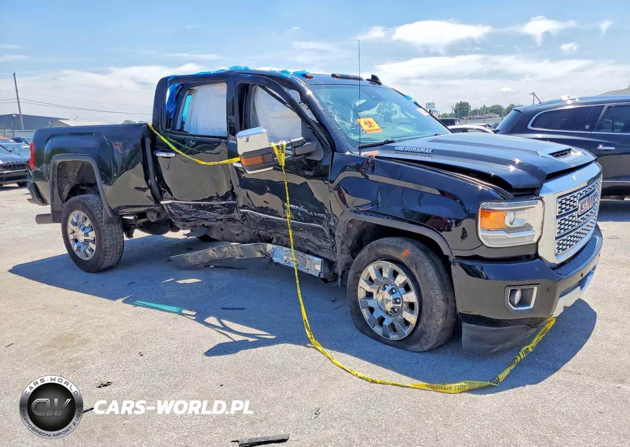 2018 GMC Sierra K3500 Denali VIN:1GT42YEY5JF243150 - 4