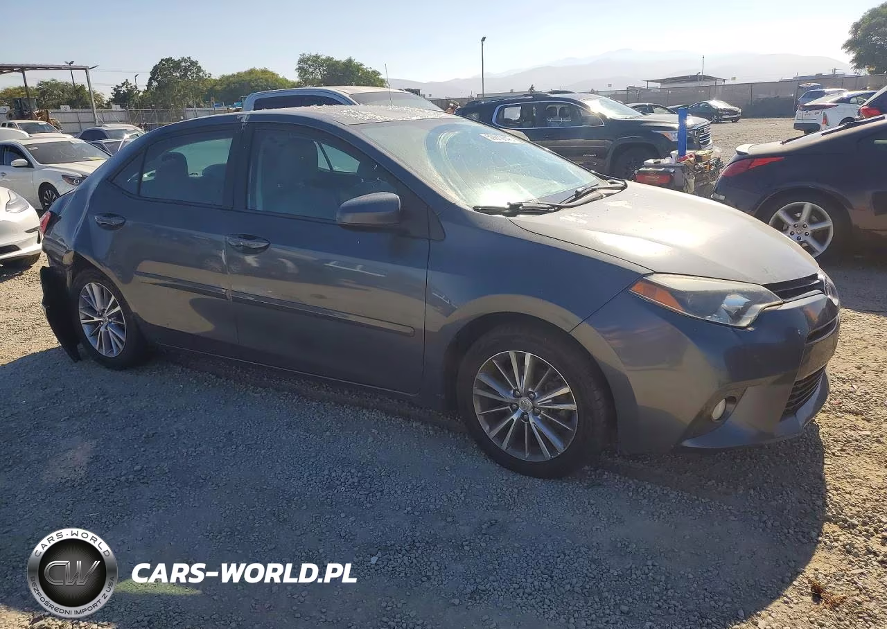 2015 Toyota Corolla Le Plus VIN:5YFBURHE1FP337938 - 4