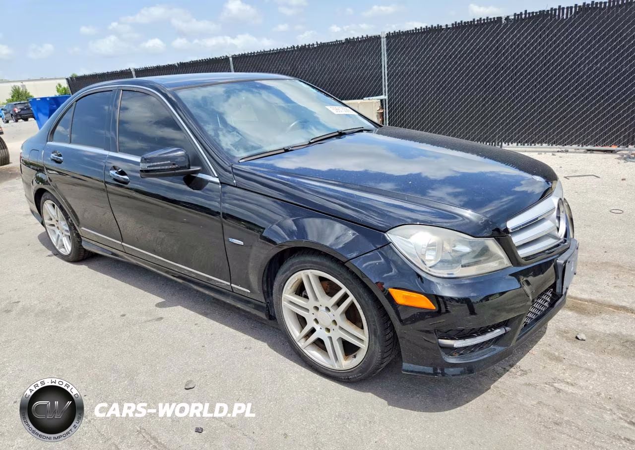 2012 Mercedes-Benz C 250 VIN:WDDGF4HB6CR224552 - 4