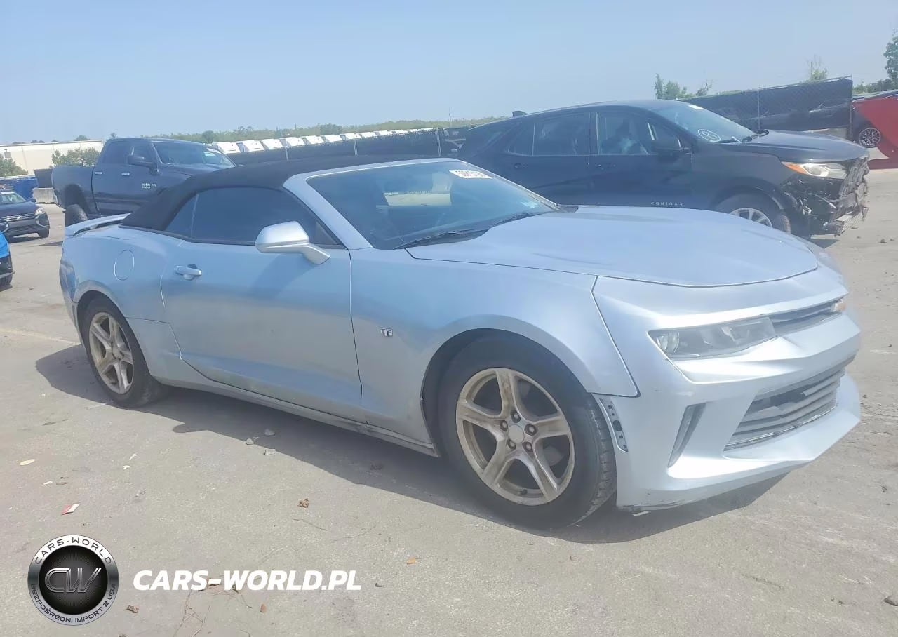 2018 Chevrolet Camaro Lt VIN:1G1FB3DX1J0129422 - 4