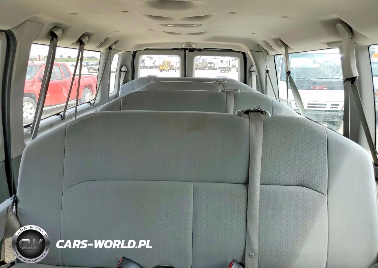 2009 Ford Econoline E350 Super Duty Wagon VIN:1FBSS31L29DA09273 - 10
