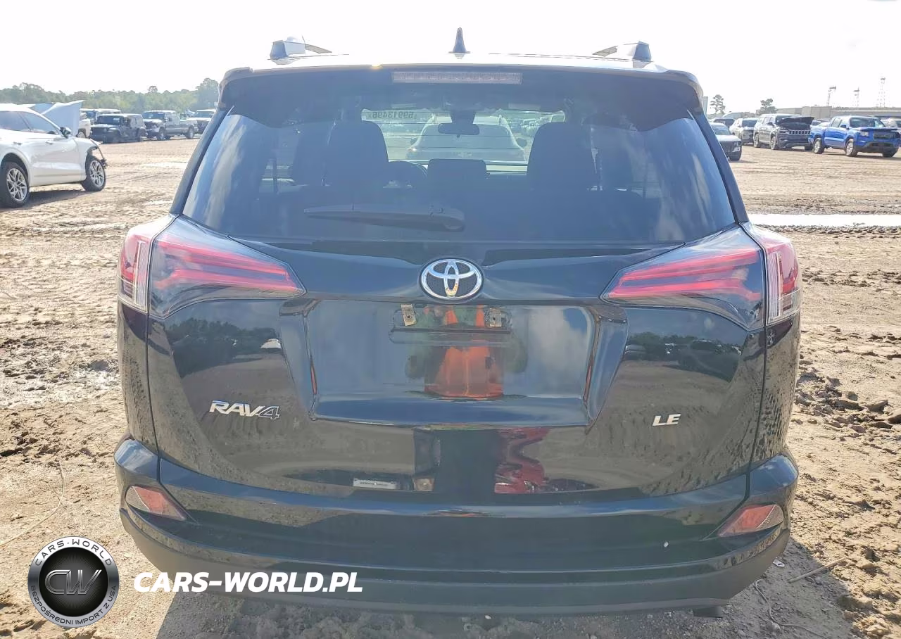 2018 Toyota Rav4 Le VIN:2T3ZFREV3JW477940 - 6