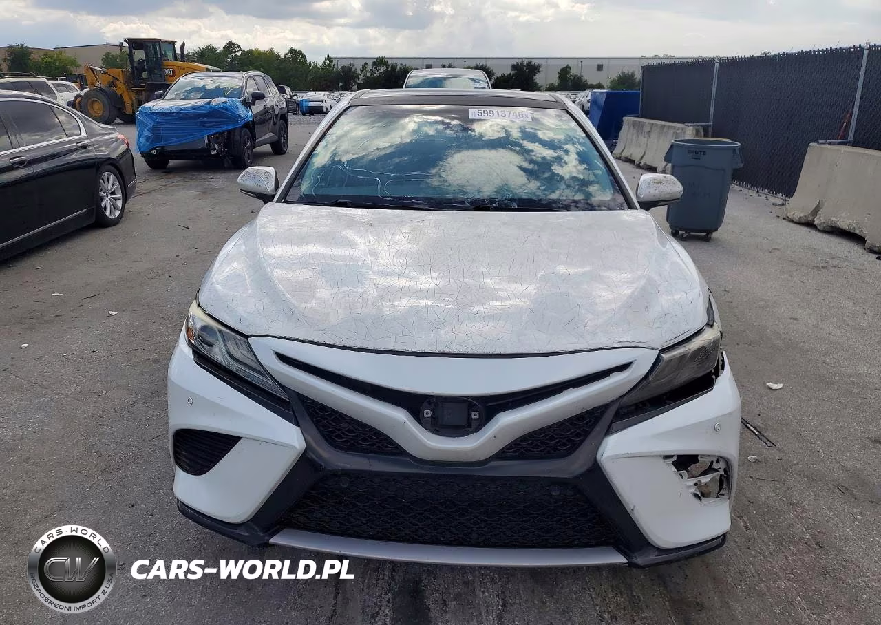 2018 Toyota Camry Xse VIN:4T1B61HK3JU127513 - 5
