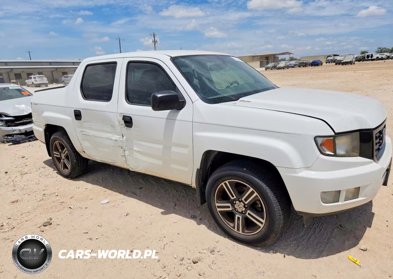 2013 Honda Ridgeline Sport VIN:5FPYK1F74DB005188 - 4