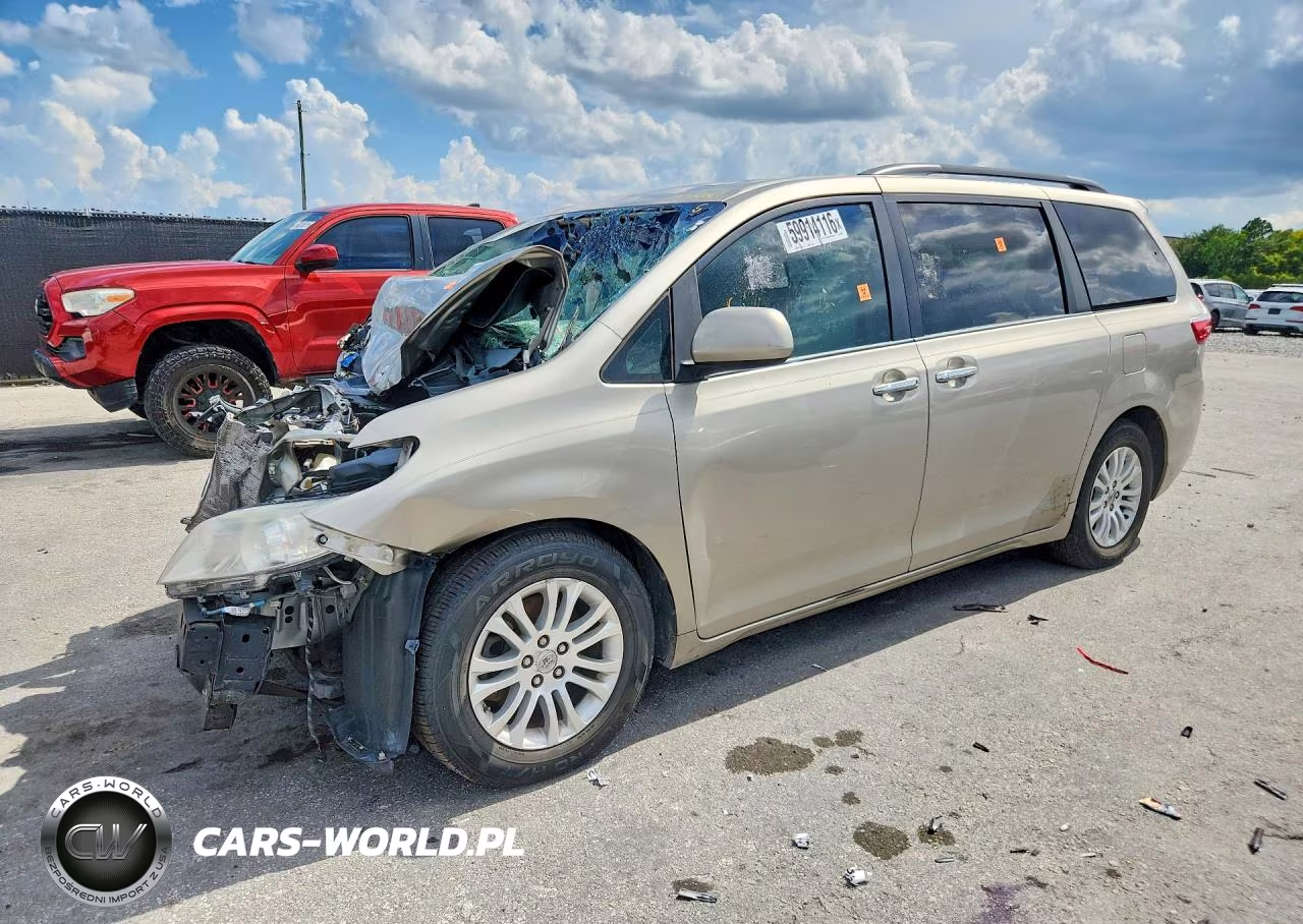2015 Toyota Sienna Xle 8-Passenger
