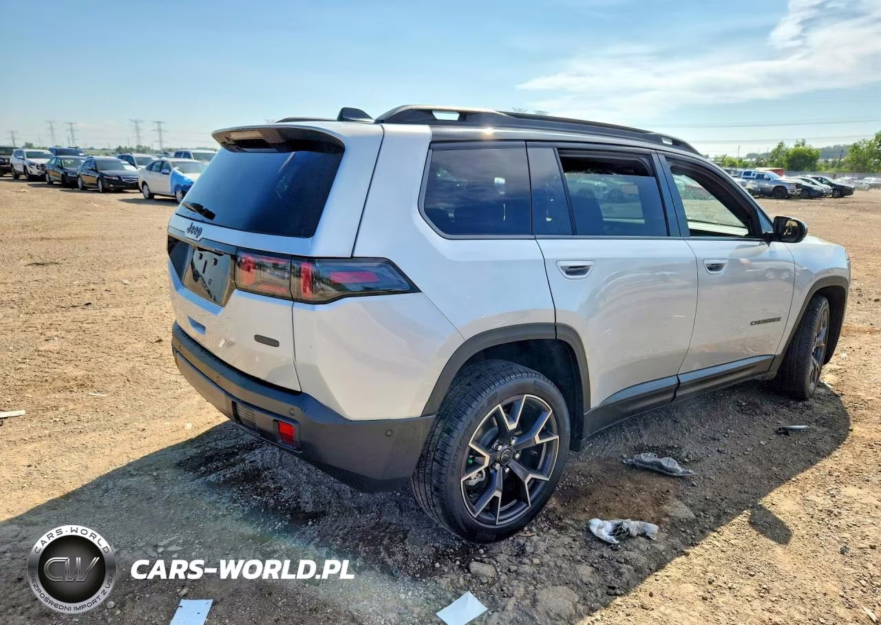 2026 Jeep Cherokee Overland VIN:3C4PJMC23TT239047 - 3