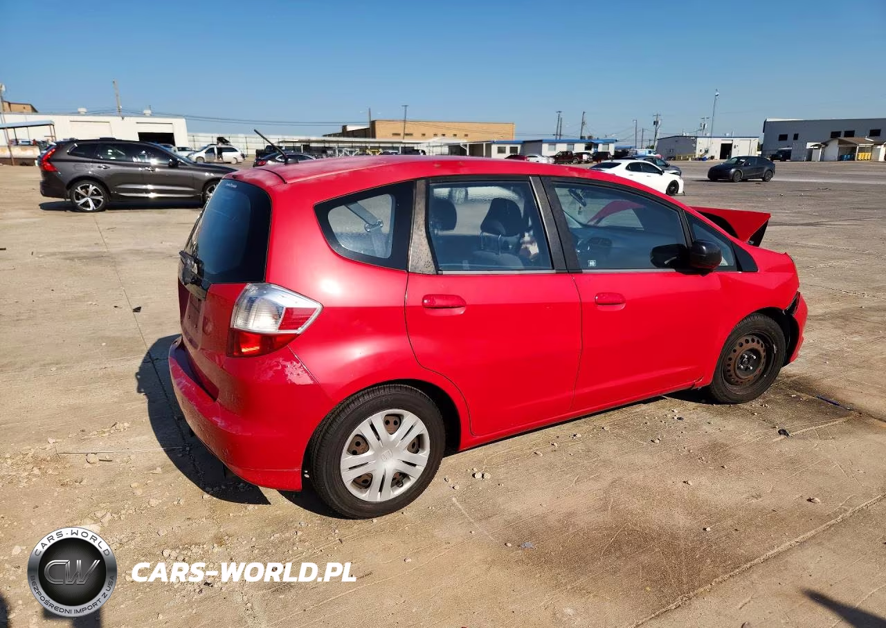 2011 Honda Fit VIN:JHMGE8G31BC008722 - 3