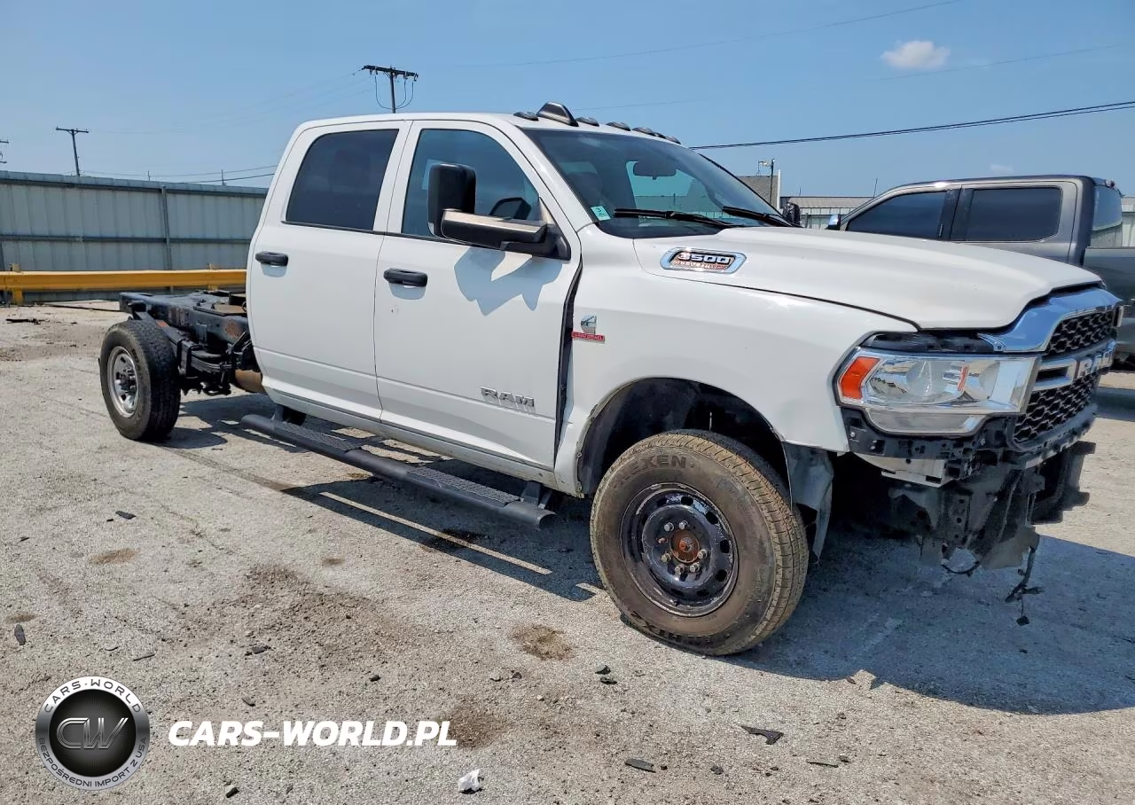 2022 Ram 3500 VIN:3C7WR9CLXNG197114 - 4
