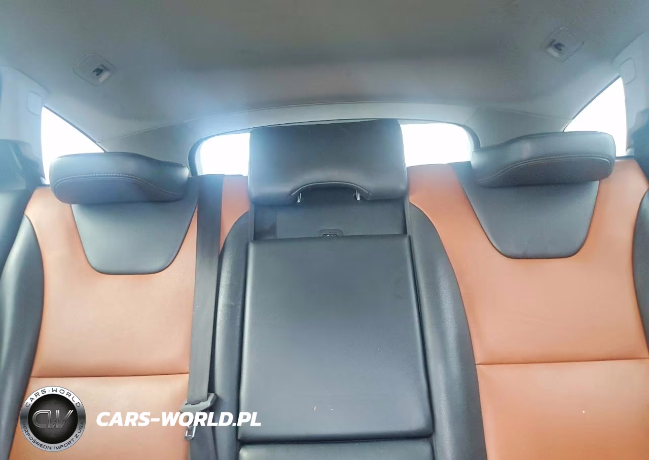 2016 Volvo V60 Cross Country Premier VIN:YV4612HK8G1019258 - 10
