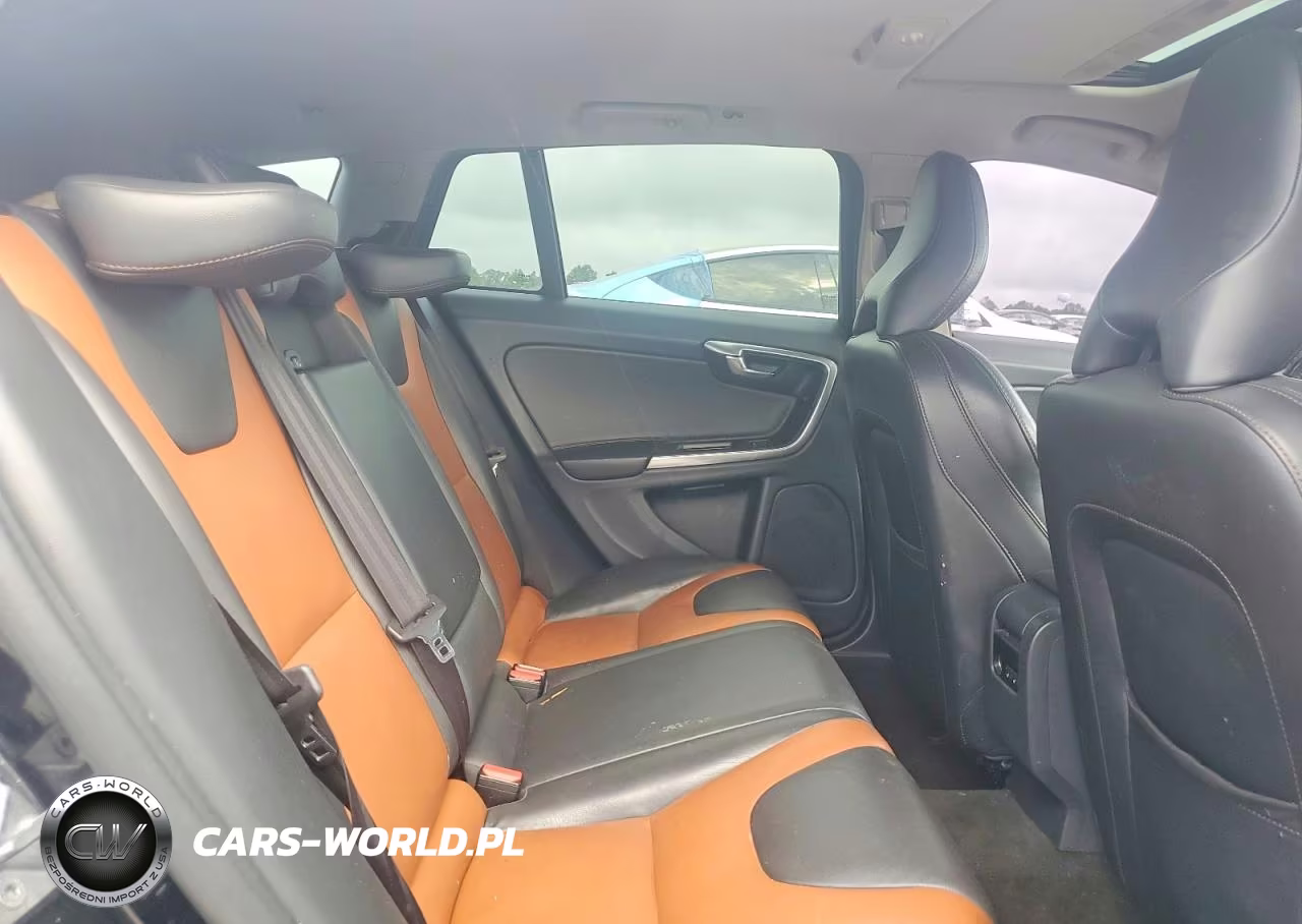 2016 Volvo V60 Cross Country Premier VIN:YV4612HK8G1019258 - 11
