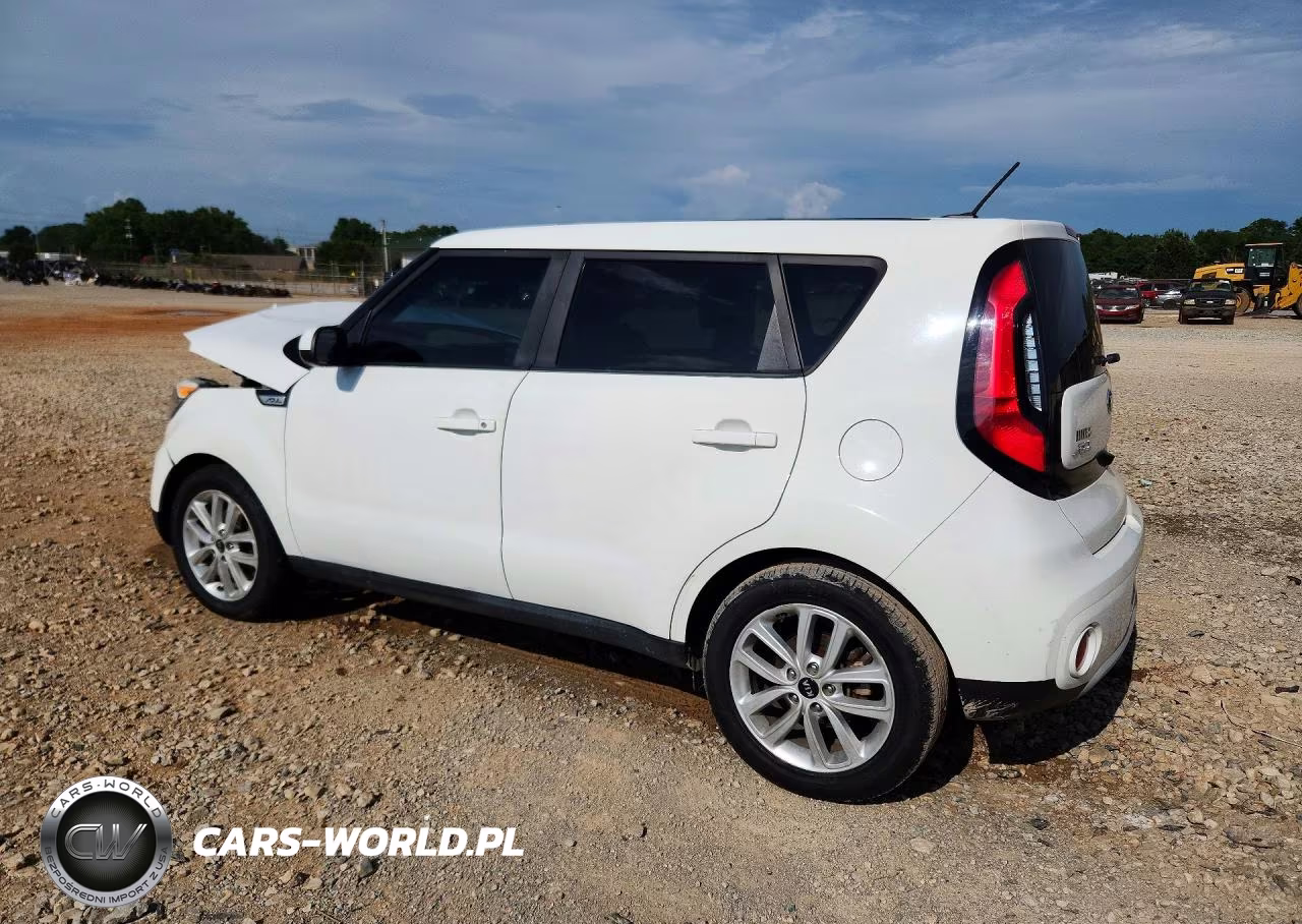 2019 Kia Soul + VIN:KNDJP3A56K7679777 - 2