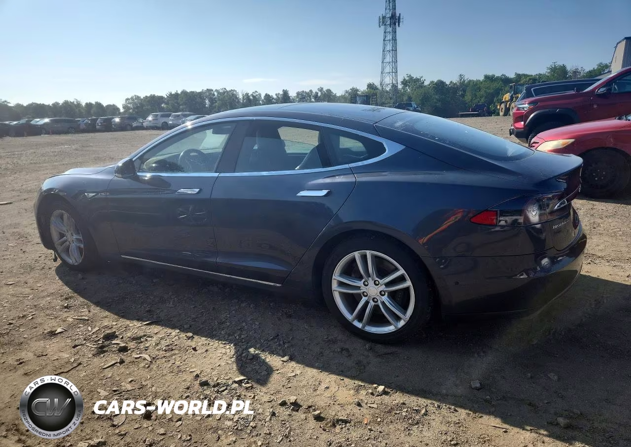 2016 Tesla Model S VIN:5YJSA1E13GF131125 - 2