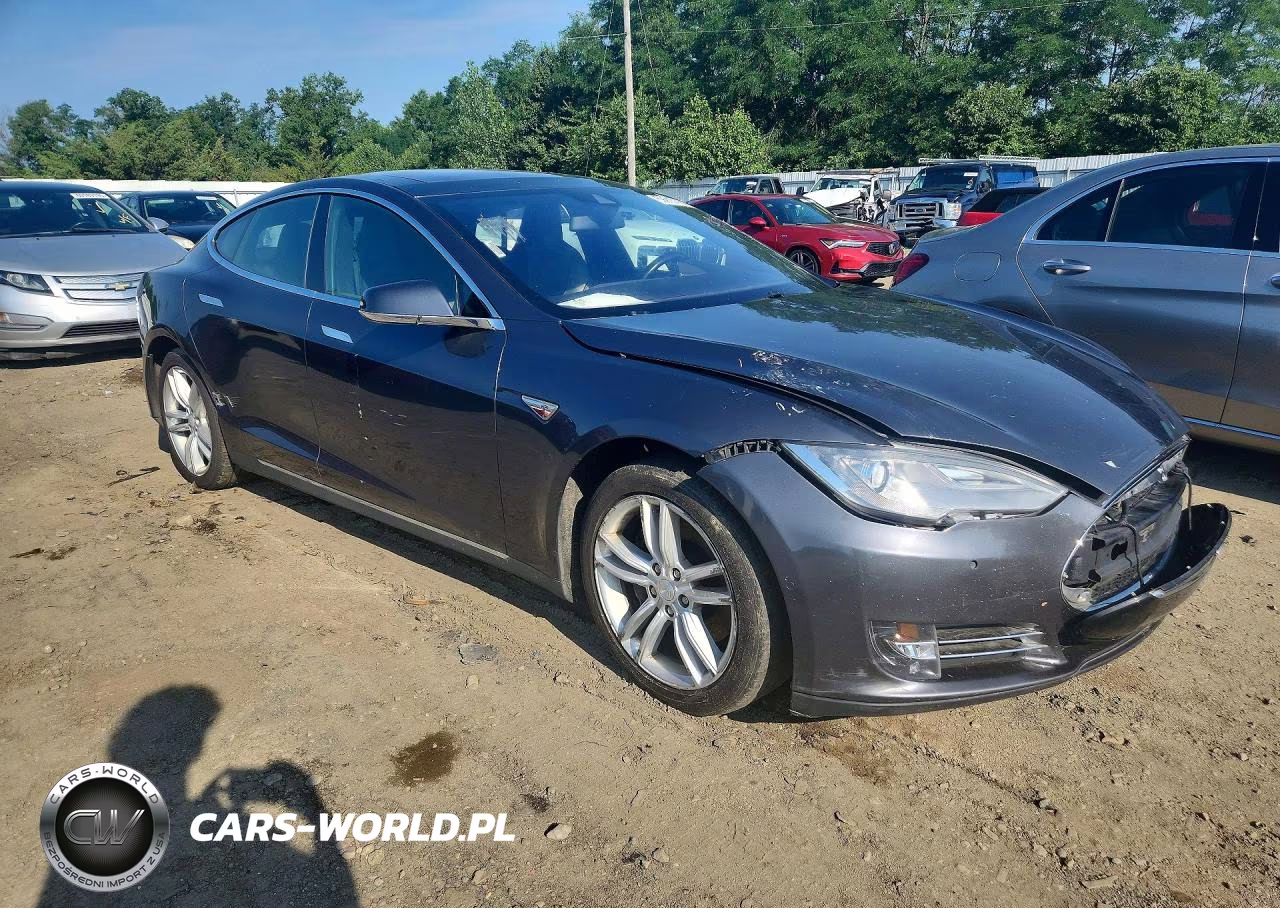 2016 Tesla Model S VIN:5YJSA1E13GF131125 - 4