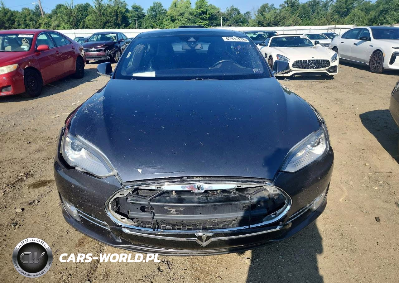 2016 Tesla Model S VIN:5YJSA1E13GF131125 - 5