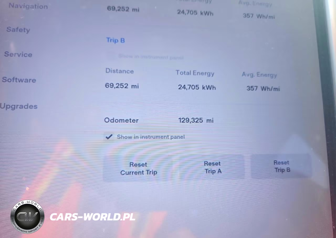 2016 Tesla Model S VIN:5YJSA1E13GF131125 - 9