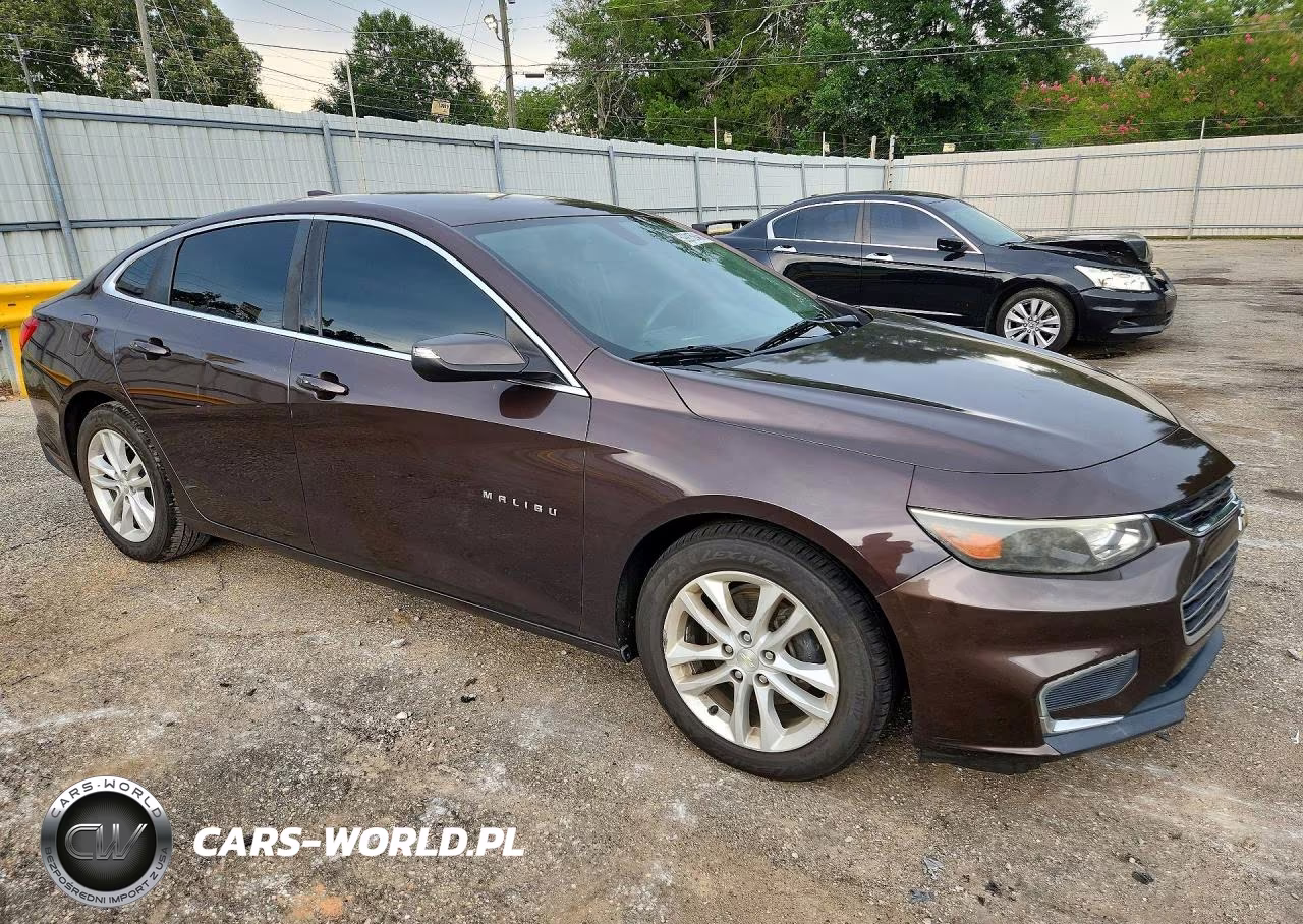 2016 Chevrolet Malibu Lt VIN:1G1ZE5ST2GF330302 - 4