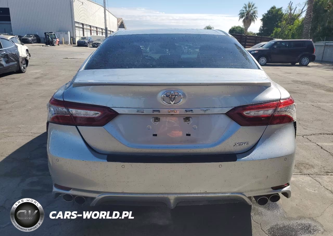 2018 Toyota Camry Xse VIN:4T1B61HK9JU035807 - 6