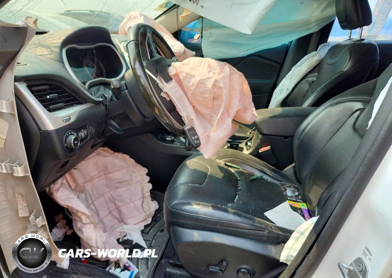 2018 Jeep Cherokee Overland VIN:1C4PJMJX4JD613280 - 7