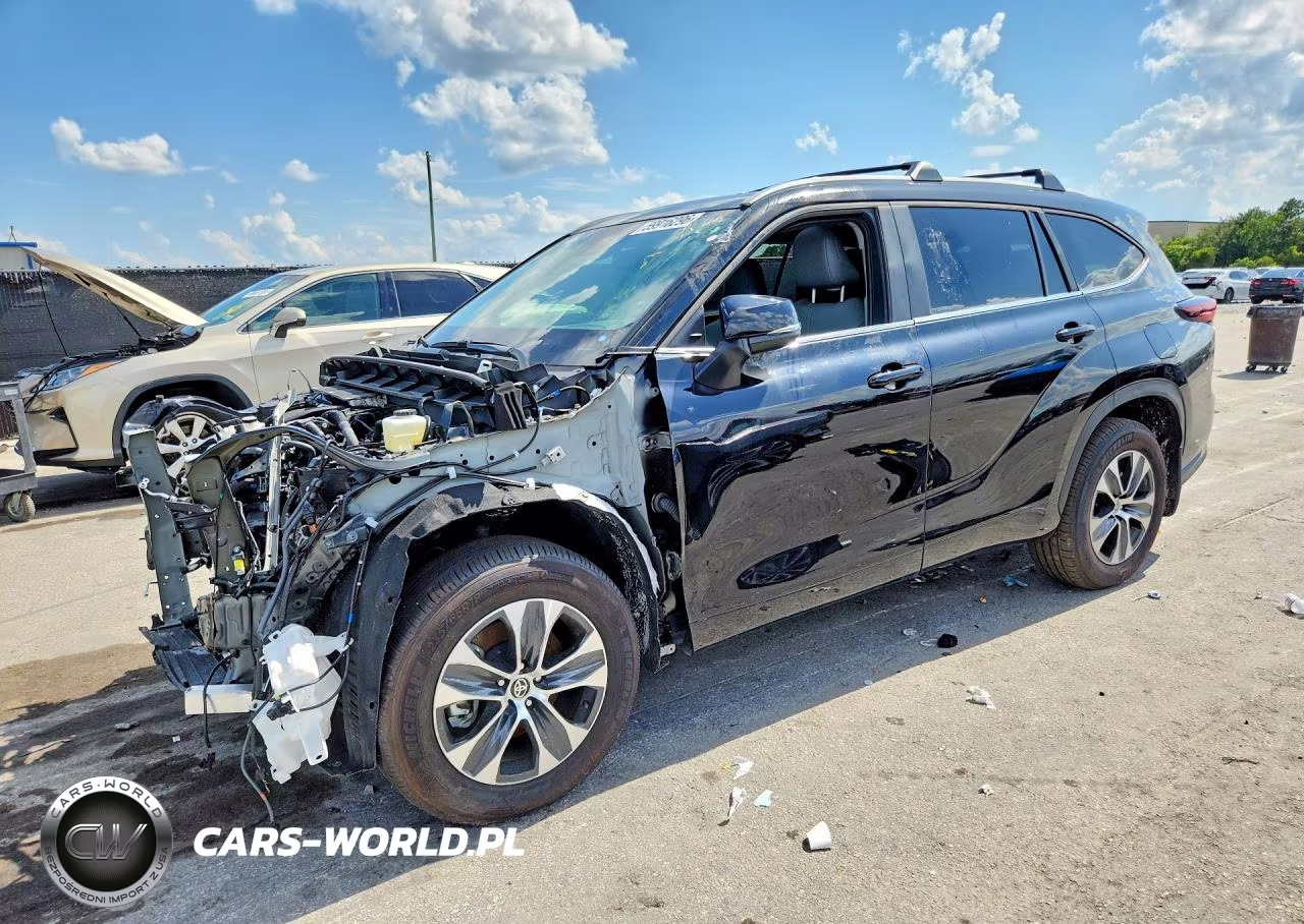 2025 Toyota Highlander Xle – zdjęcie 1 z 13