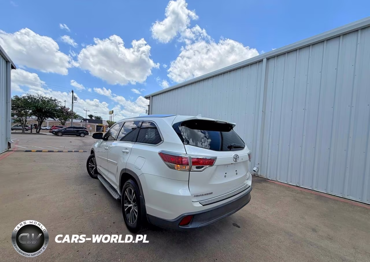 2016 Toyota Highlander Xle VIN:5TDKKRFH9GS155738 - 3