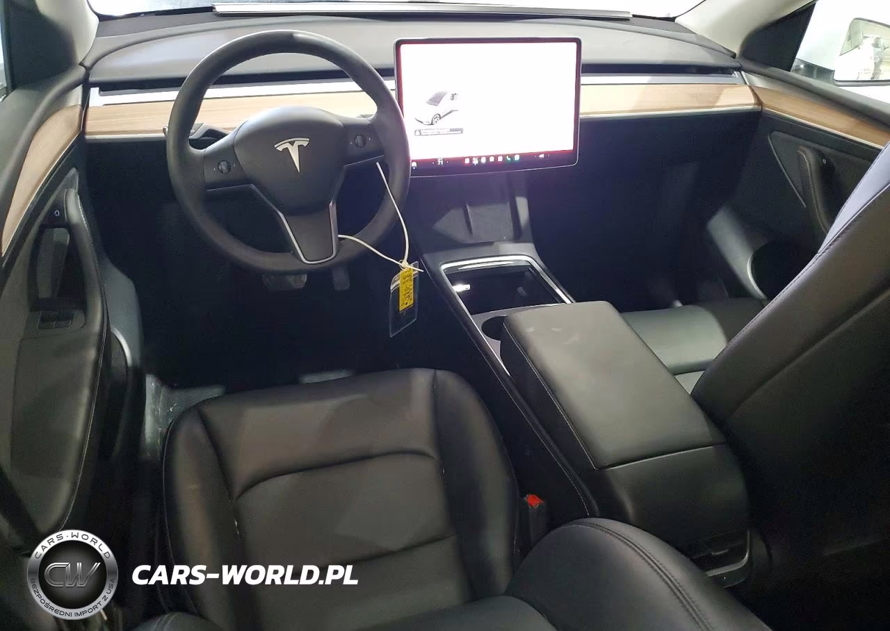 2025 Tesla Model Y VIN:7SAYGDED1SF231739 - 8