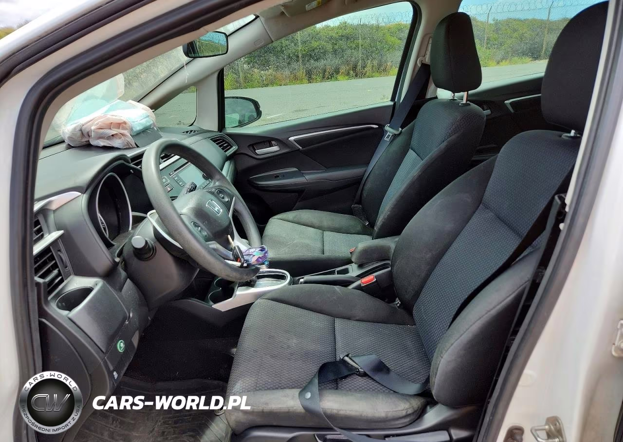 2019 Honda Fit Lx VIN:3HGGK5H47KM731586 - 7