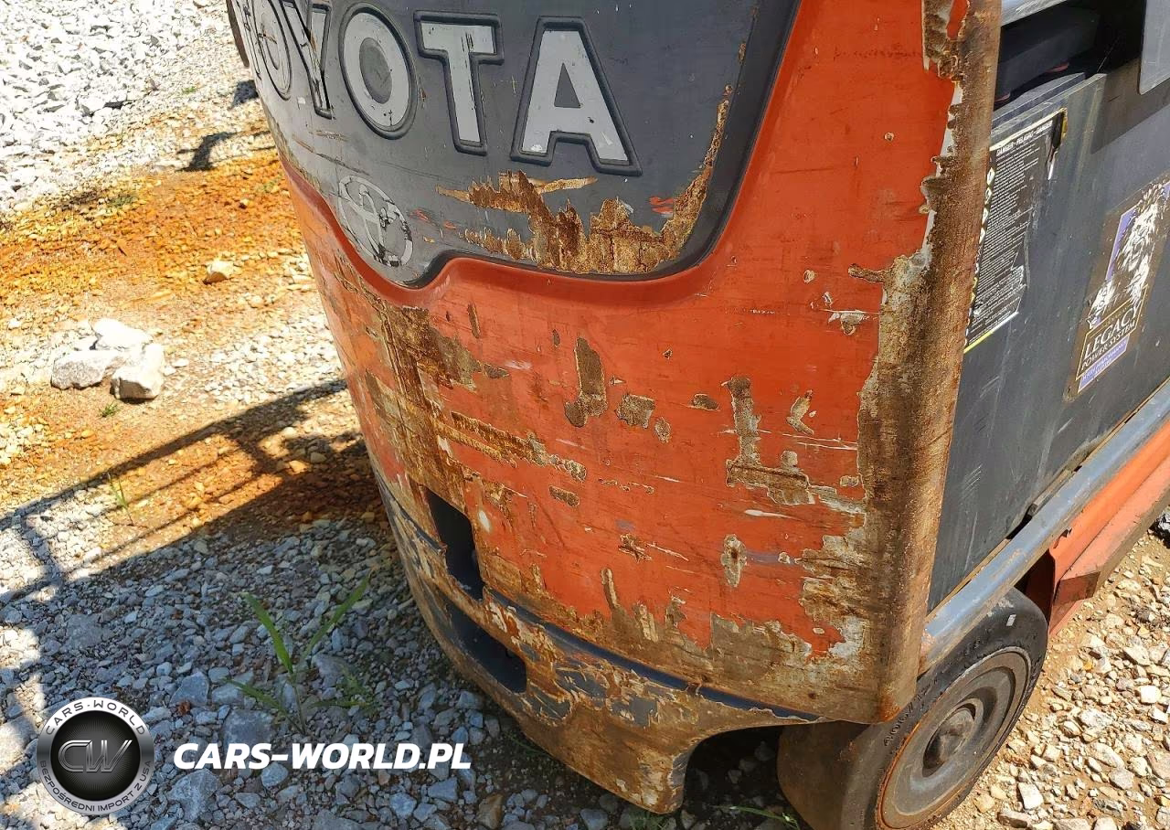 2014 Toyt Forklift VIN:67638 - 9