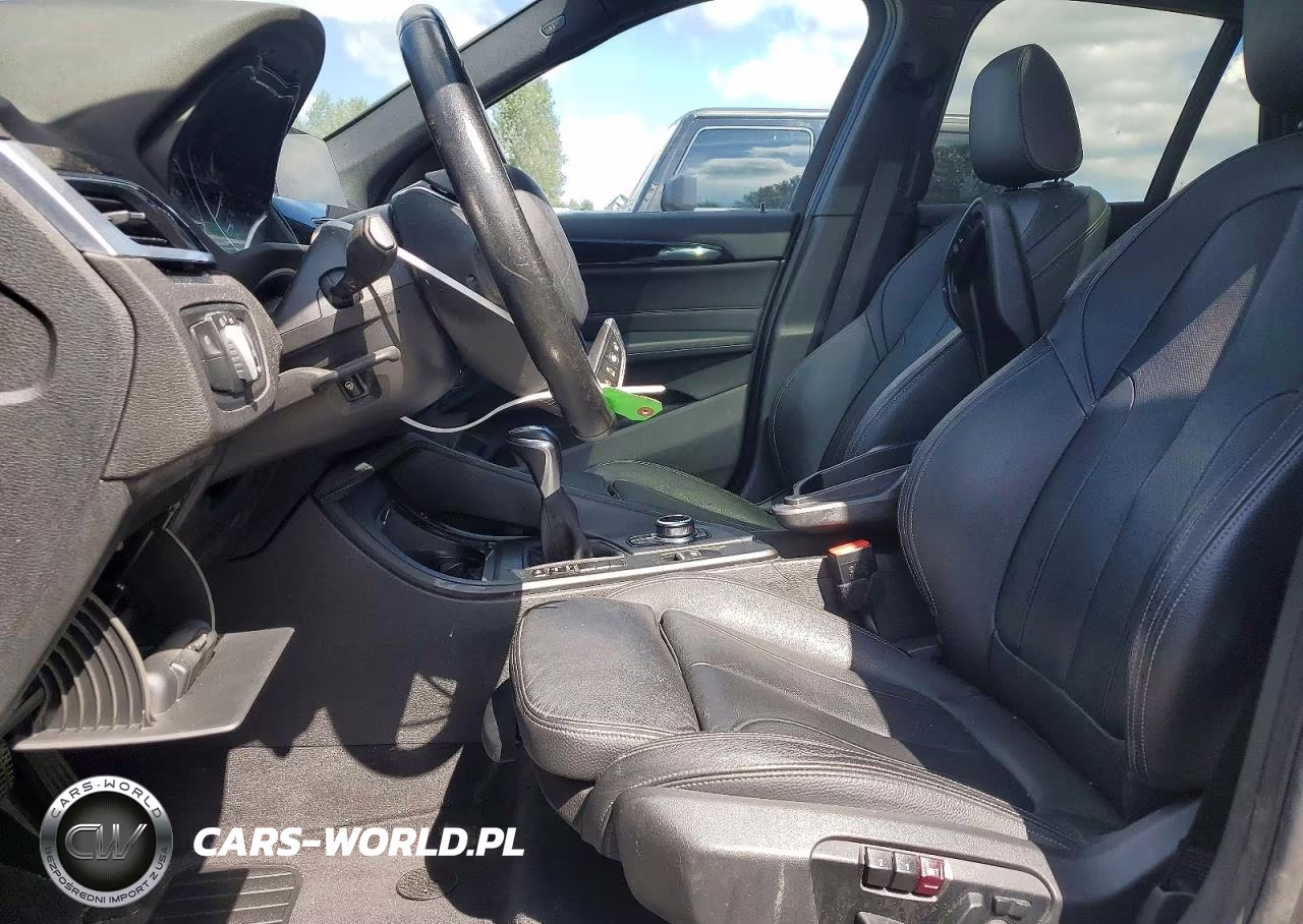 2018 BMW X1 Sdrive28I VIN:WBXHU7C38J5H43652 - 7