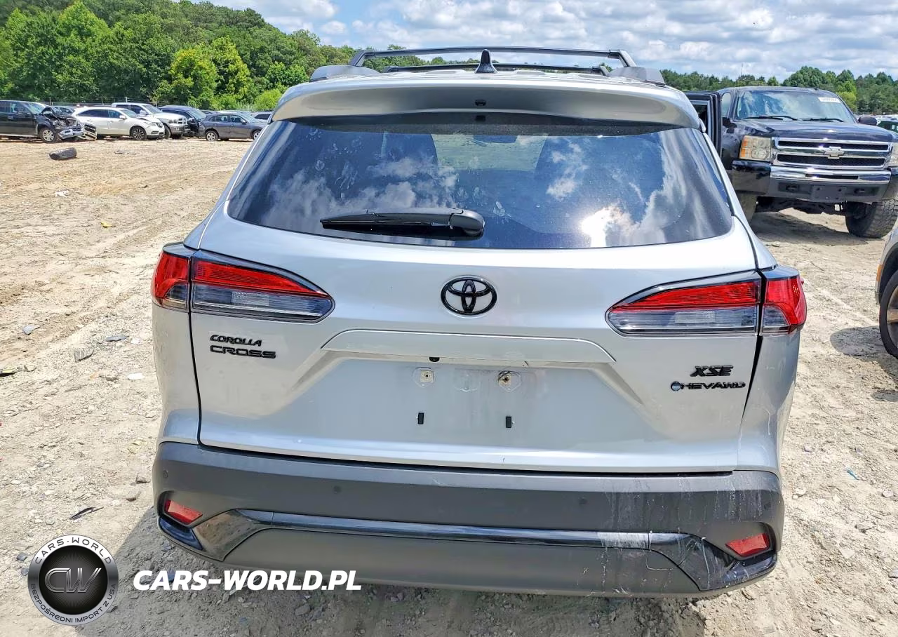 2025 Toyota Corolla Cross Hybrid Xse VIN:7MUFBABG8SV065639 - 6