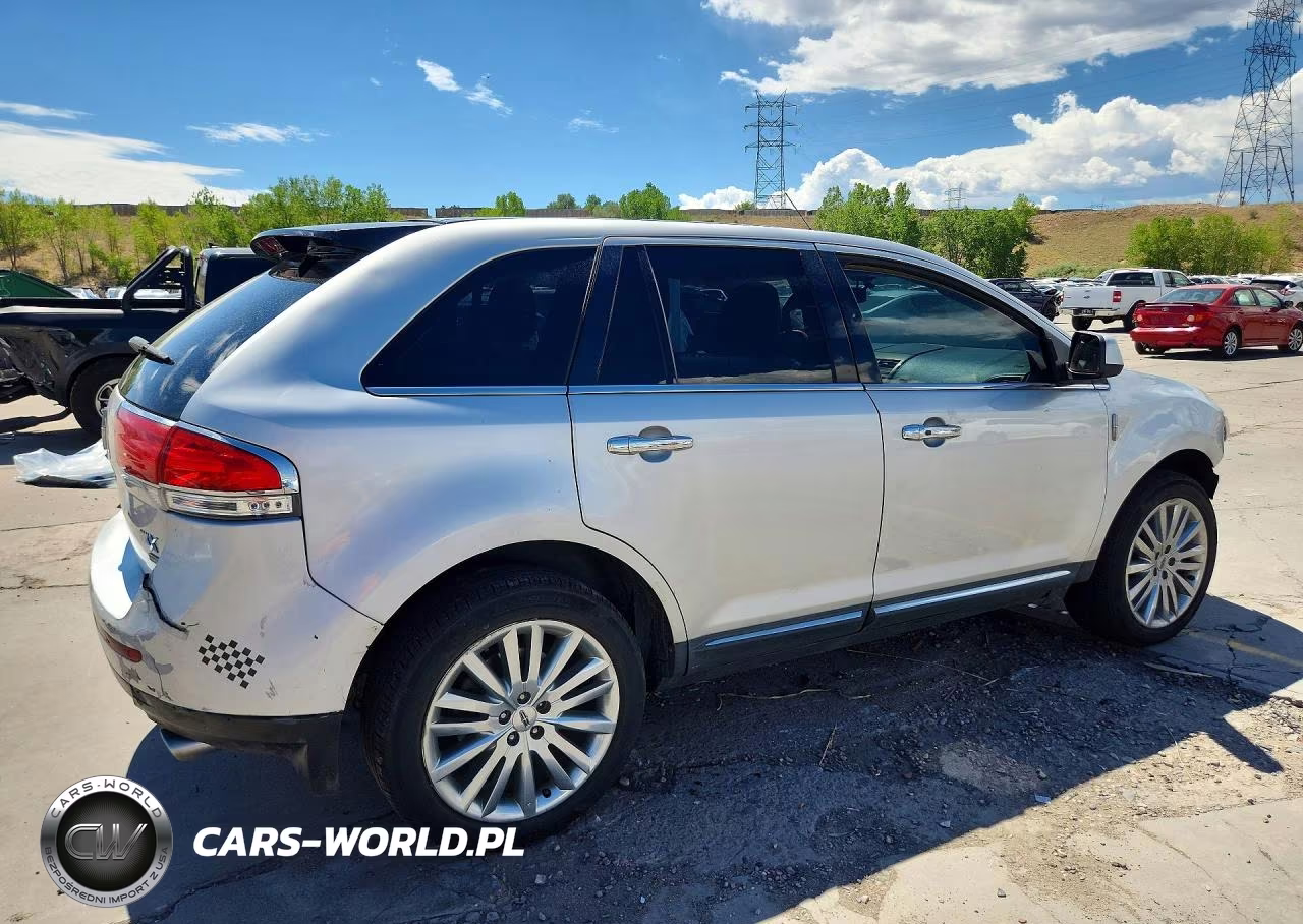 2011 Lincoln Mkx VIN:2LMDJ8JK9BBJ15372 - 3