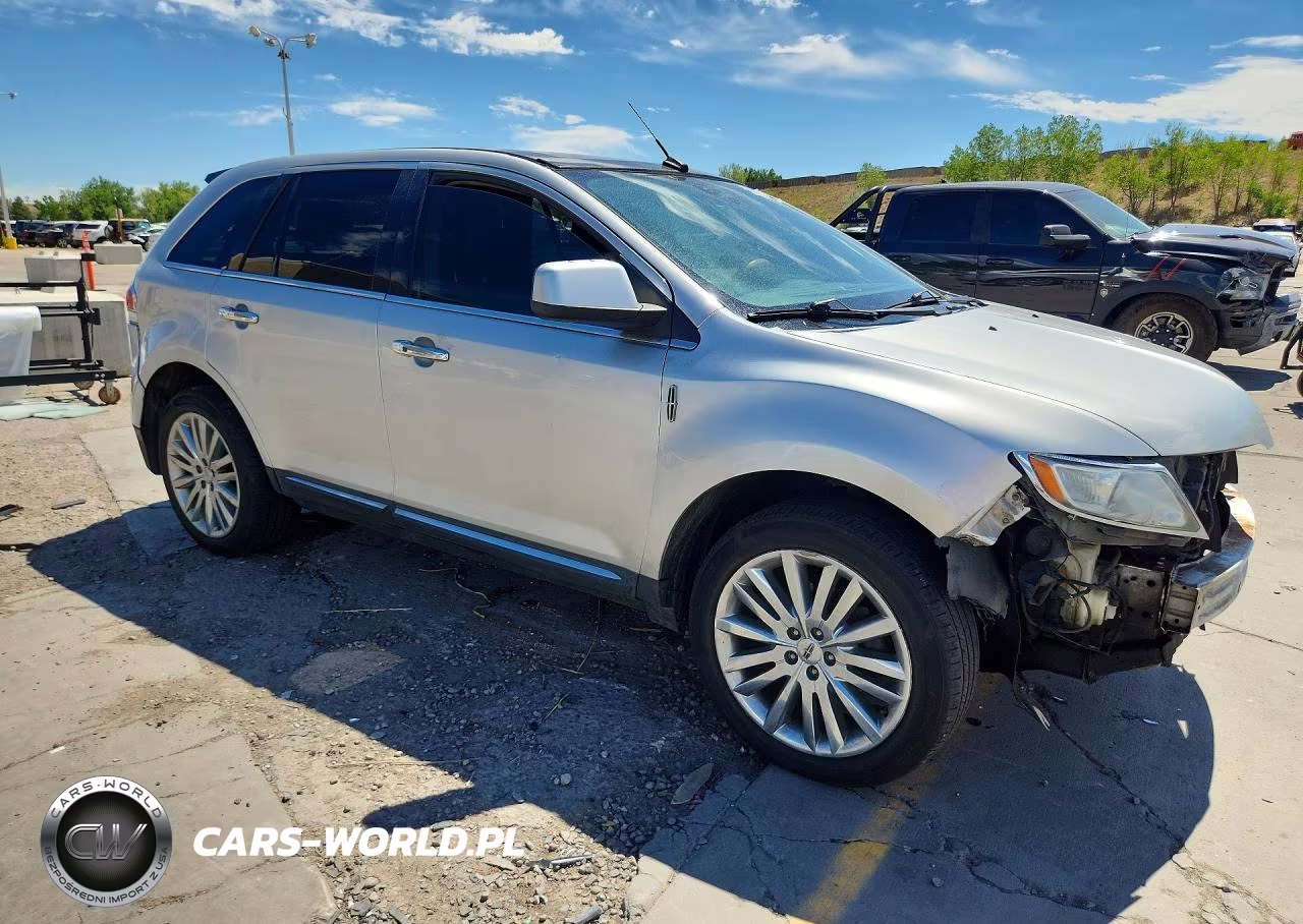 2011 Lincoln Mkx VIN:2LMDJ8JK9BBJ15372 - 4