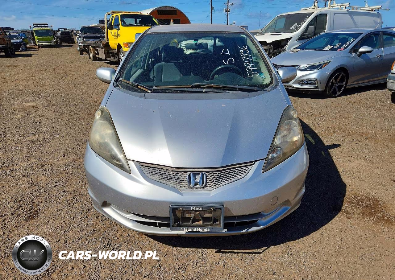 2013 Honda Fit VIN:JHMGE8H35DC071520 - 5