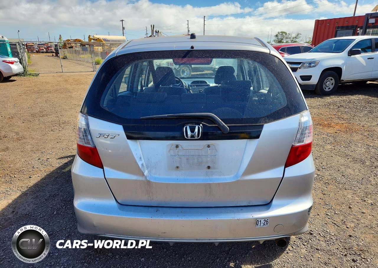 2013 Honda Fit VIN:JHMGE8H35DC071520 - 6