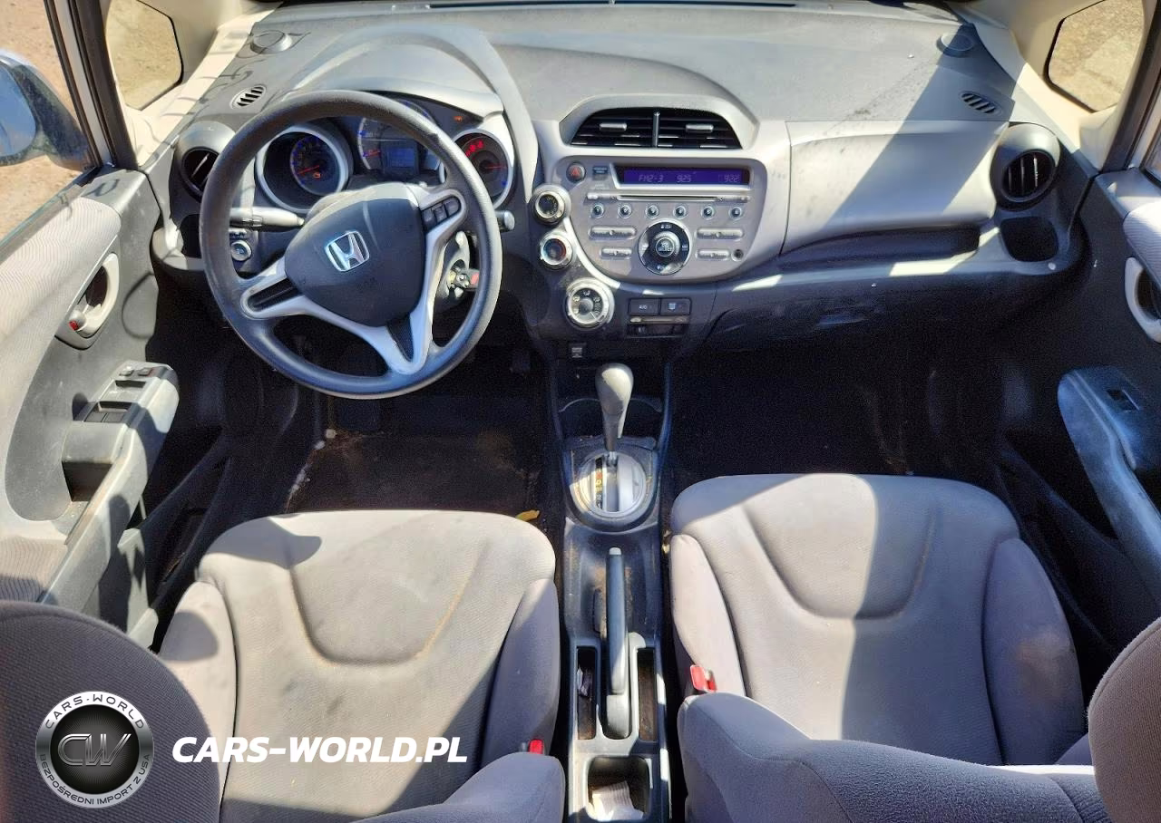 2013 Honda Fit VIN:JHMGE8H35DC071520 - 8
