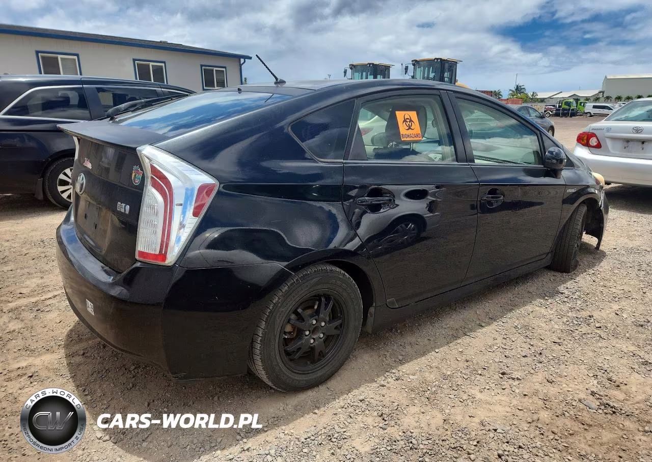 2012 Toyota Prius Two VIN:JTDKN3DU7C5387114 - 3