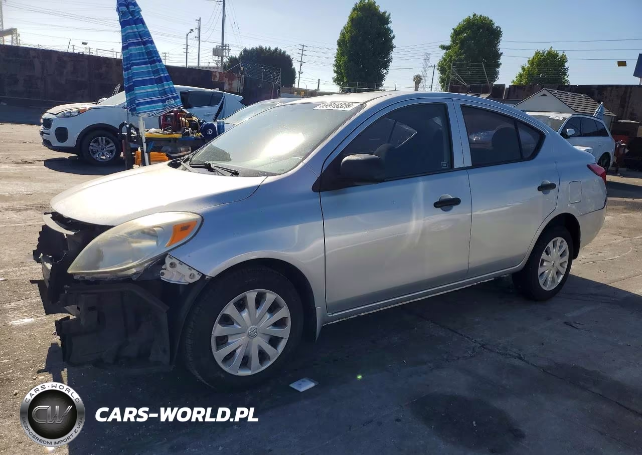 2014 Nissan Versa 1.6 S