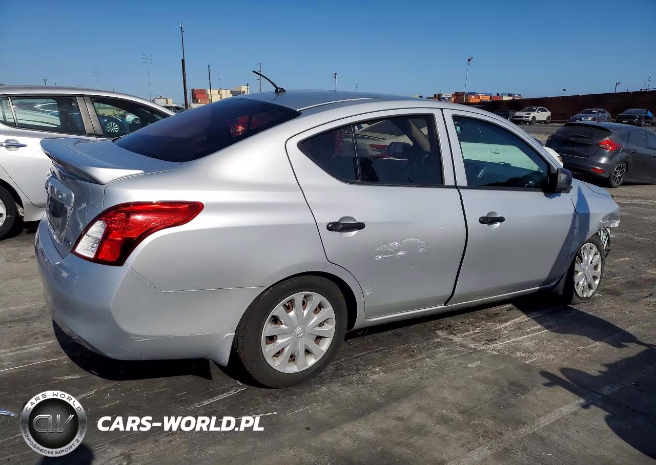2014 Nissan Versa 1.6 S VIN:3N1CN7AP4EL825068 - 3