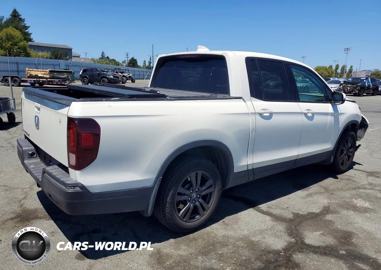 2019 Honda Ridgeline Sport VIN:5FPYK2F17KB005183 - 3