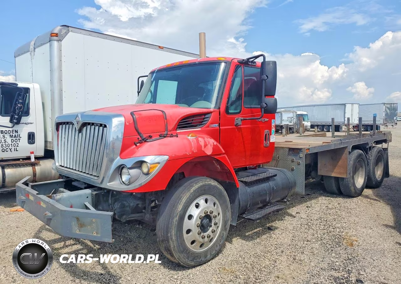 2009 International 7400 Flatbed Truck