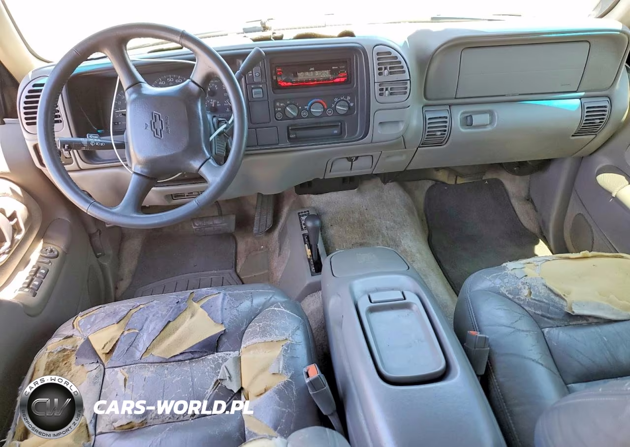 1999 Chevrolet Suburban K1500 VIN:3GNFK16R7XG121525 - 8