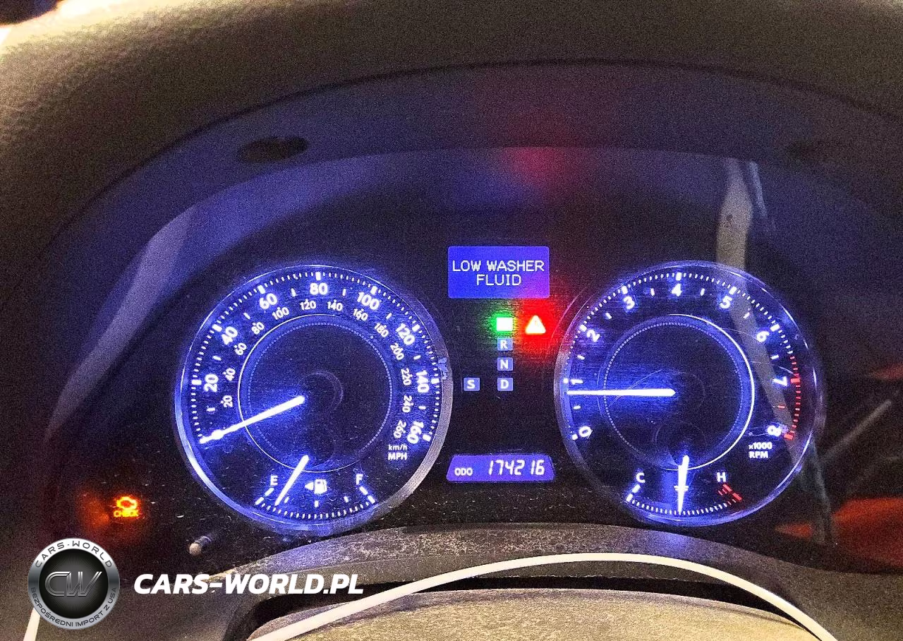2015 Lexus Is 250 VIN:JTHFF2C27F2533136 - 9