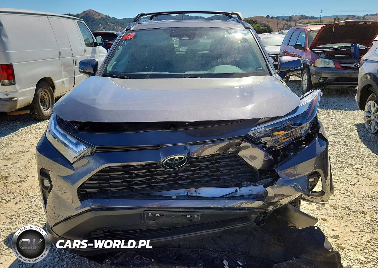 2023 Toyota Rav4 Xle Premium VIN:2T3C1RFV7PW285237 - 5