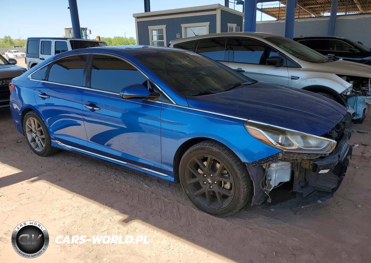 2018 Hyundai Sonata Sport 2.0T VIN:5NPE34AB9JH626252 - 4