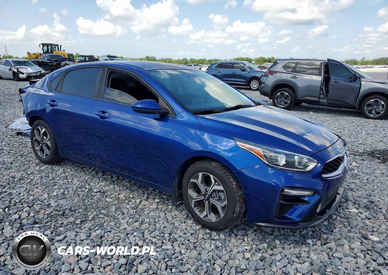 2020 Kia Forte Lxs VIN:3KPF24AD1LE140681 - 4